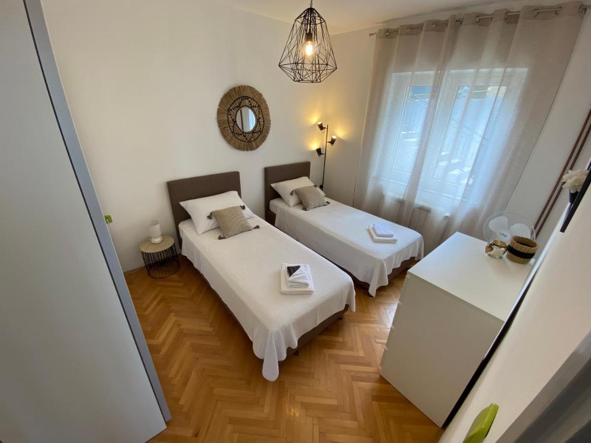 Apartman Betty Šibenik Eksteriør billede