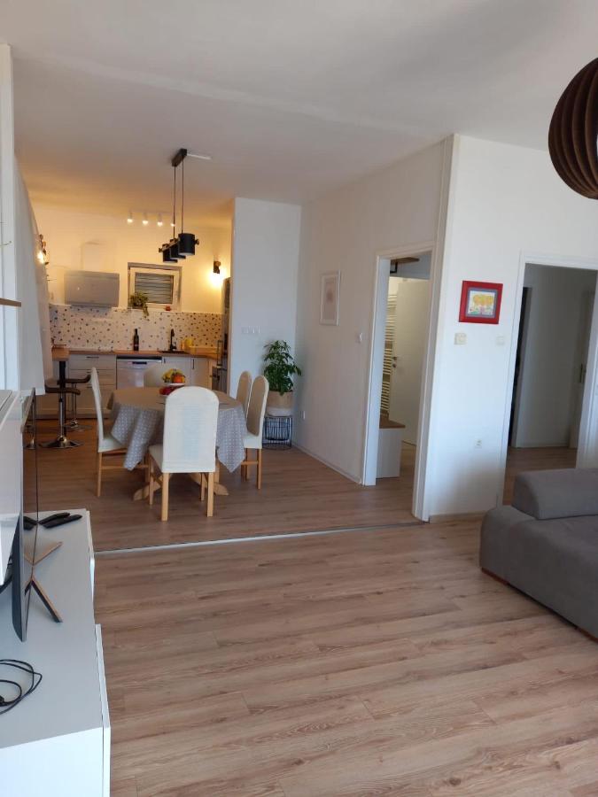 Apartman Betty Šibenik Eksteriør billede