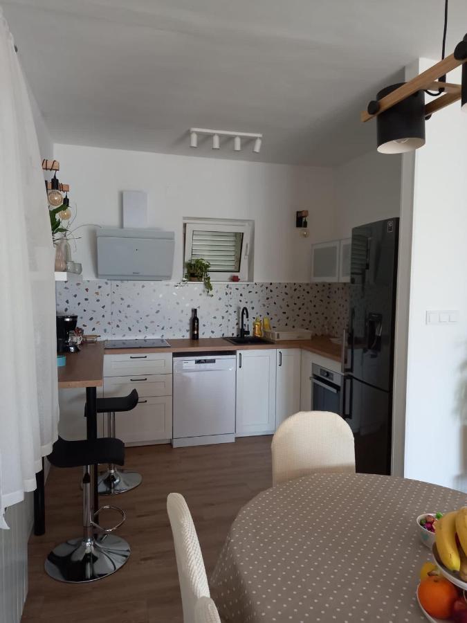 Apartman Betty Šibenik Eksteriør billede