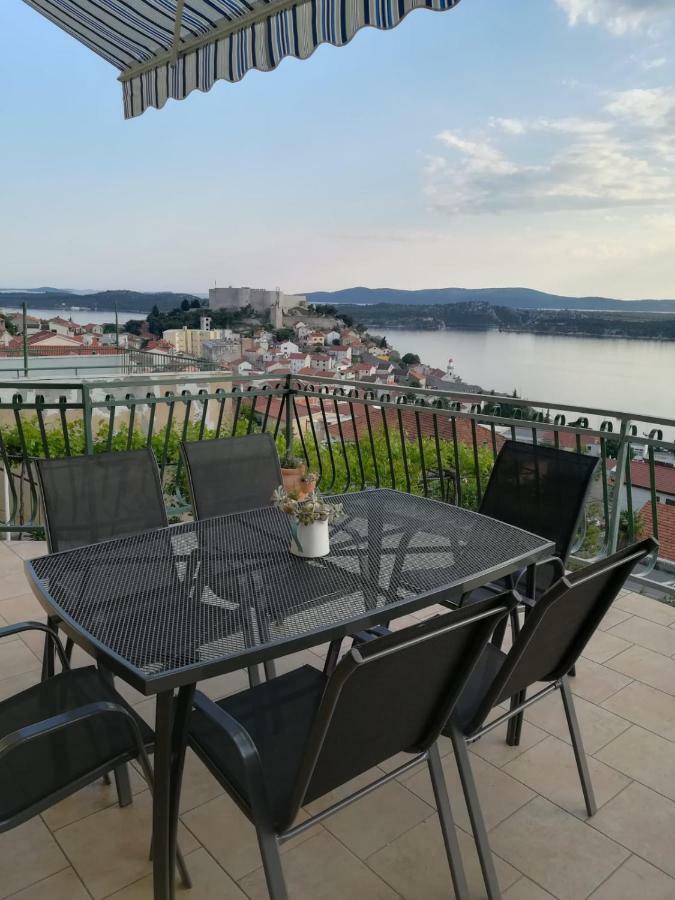 Apartman Betty Šibenik Eksteriør billede