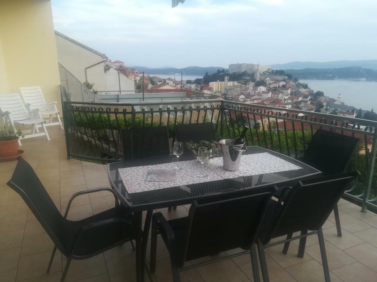 Apartman Betty Šibenik Eksteriør billede