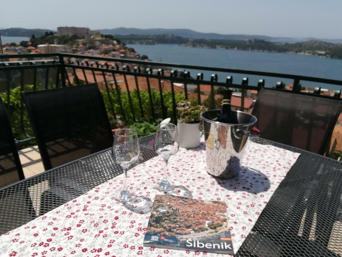 Apartman Betty Šibenik Eksteriør billede